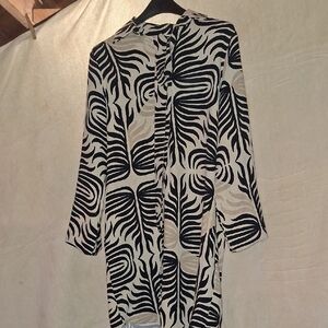 YAYA Elegant Black and Cream Long Sleeve Shirt Dress